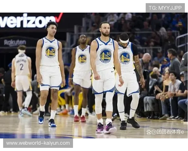 勇士排名第八快船位列第九 西部附加赛区竞争日趋激烈